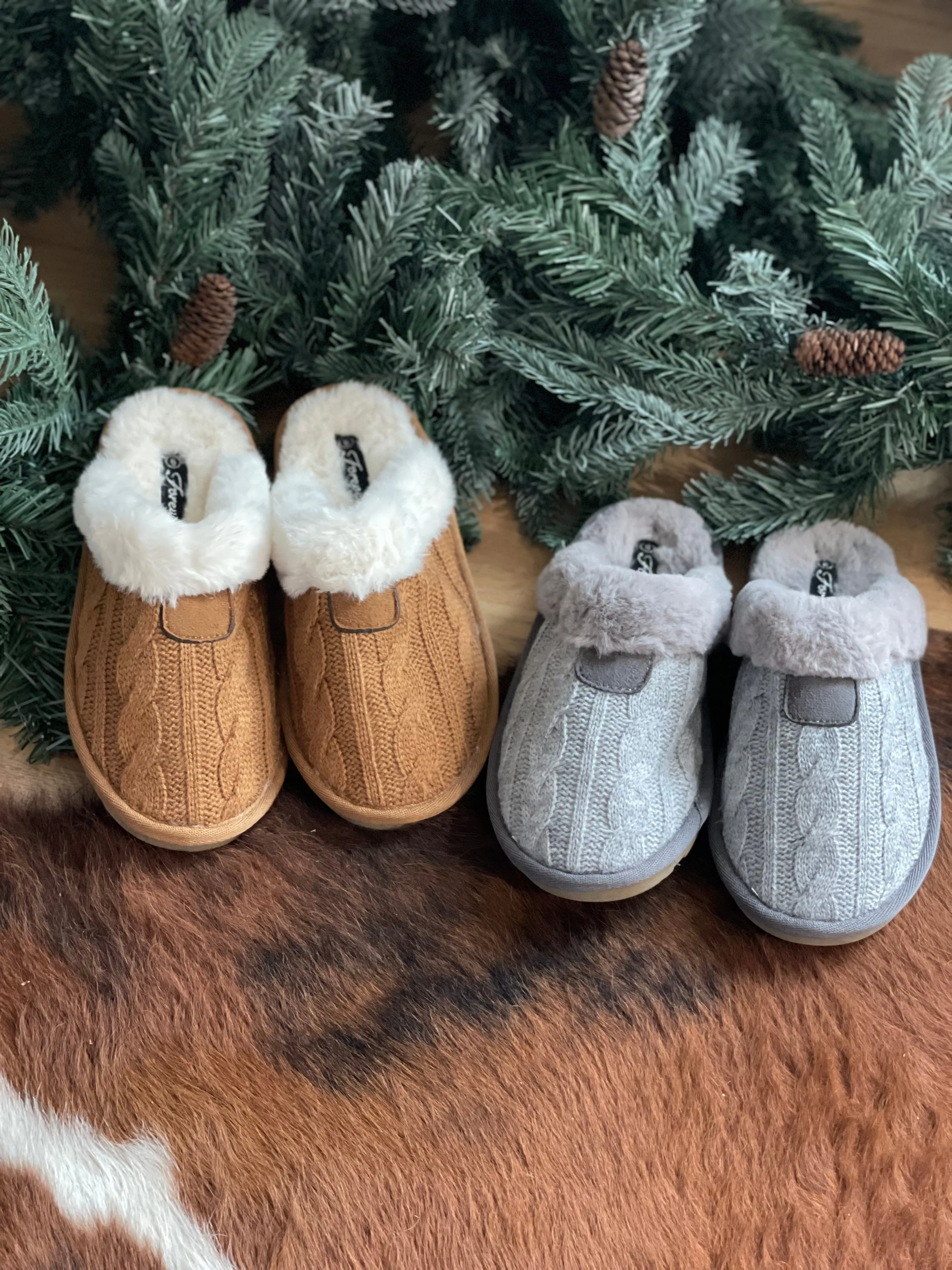 Cabin Fever Cable Knit Slippers: Camel