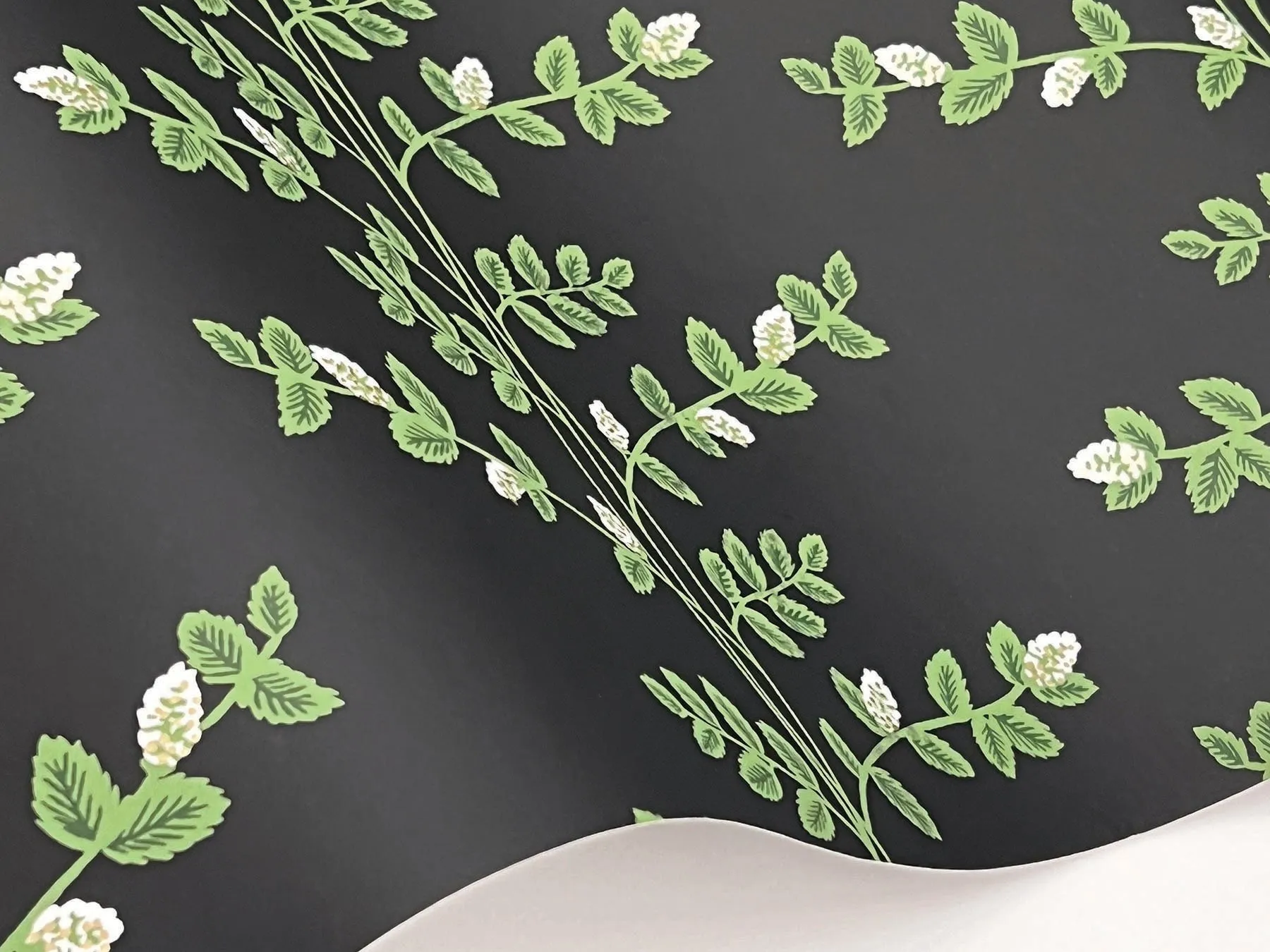 Climbing Vine Wallpaper