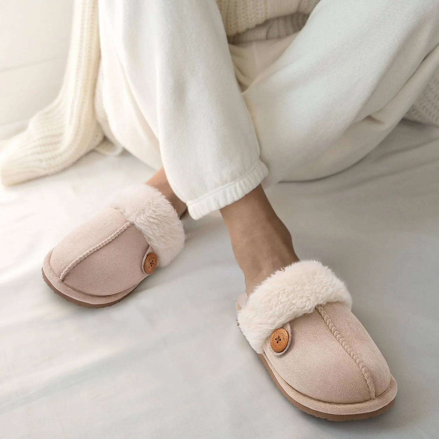 Litfun Fuzzy Slippers for Women with Memory Foam Winter Fluffy House Shoes Indoor Outdoor