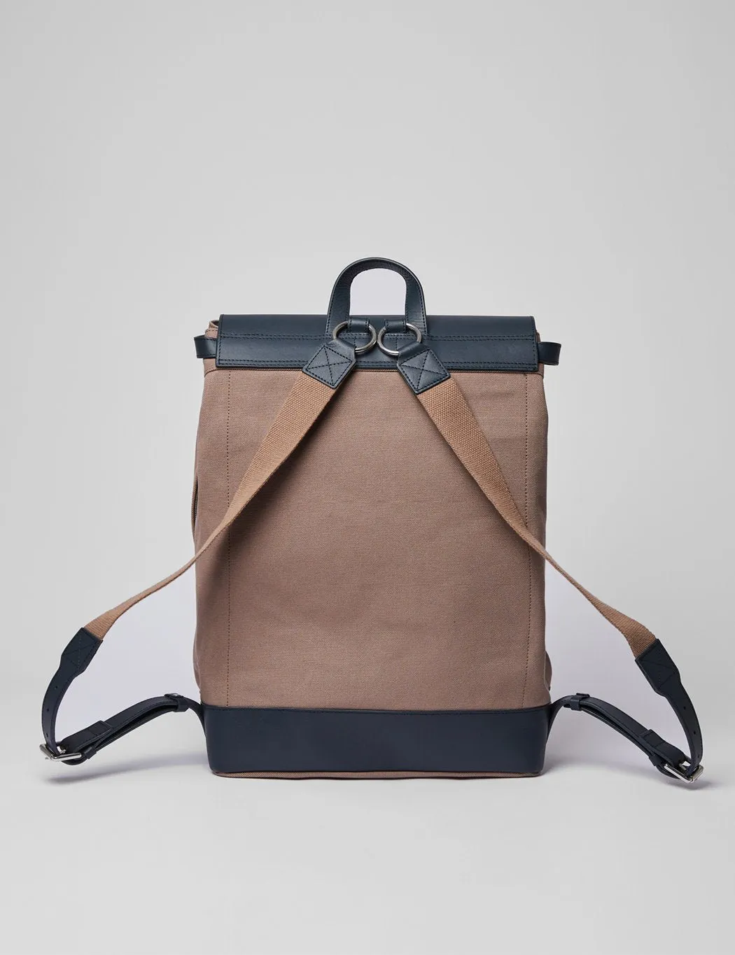 Sandqvist Hege Backpack - Earth Brown/Navy Blue